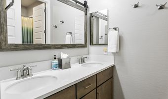 950 S EDITH Dr, Chandler, AZ 85225