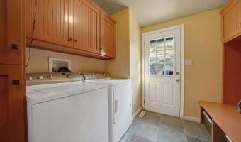 1560 Pinto Dr, Angels Camp, CA 95222