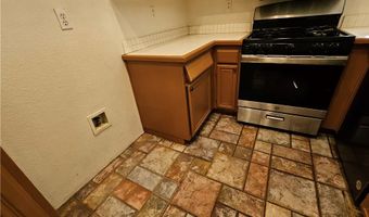10966 Willow Ln, Adelanto, CA 92301