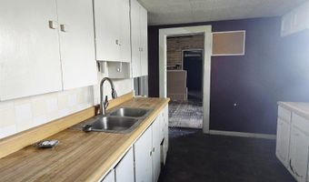 519 S B St, Arkansas City, KS 67005