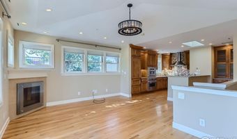 1824 Pearl St B, Boulder, CO 80302