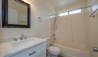 1747 Eardley Ave, Santa Rosa, CA 95401
