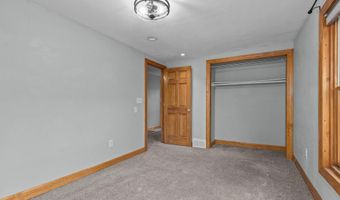 1600 N SUPERIOR St, Appleton, WI 54911