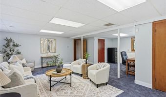 401 Gondola Ave, Jamestown, RI 02835