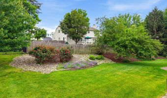 4053 WEDGEWOOD Rd, Allentown, PA 18104