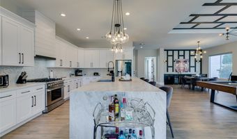 2813 Red Springs Dr, Las Vegas, NV 89135