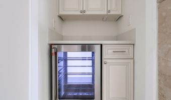 3200 La Rotonda Dr 407, Rancho Palos Verdes, CA 90275