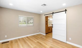 7226 San Bartolo St 204, Carlsbad, CA 92011