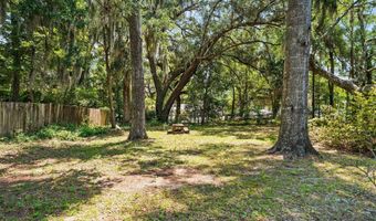25 Miller Dr W, Beaufort, SC 29907