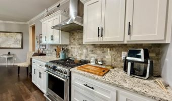 1243 Silcox Rd, Ashford, AL 36312