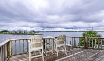 221 Smith St, Atlantic Beach, NC 28512