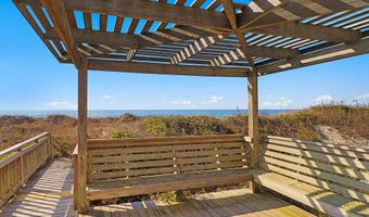 107 Ocean Ridge Dr, Atlantic Beach, NC 28512
