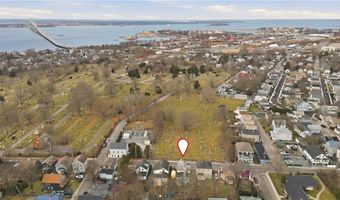 51 Warner St, Newport, RI 02840