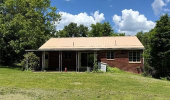 3641 Green Garden Rd, Aliquippa, PA 15001