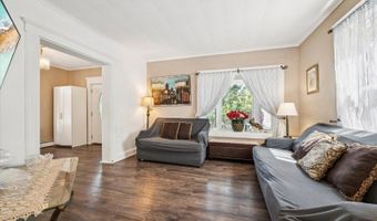 4 Park Heights Ave, Andover, NJ 07801