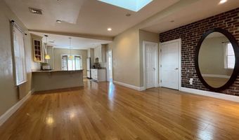 99 H St 2, Boston, MA 02127