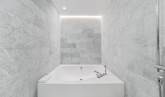 10201 Collins Ave 807, Bal Harbour, FL 33154