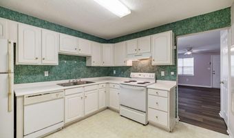 100 Woodstone 10, Athens, GA 30605
