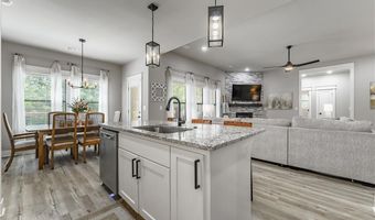 16 Hawthorn Ln, Bella Vista, AR 72715