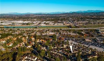 5573 E Vista Del Rio, Anaheim, CA 92807