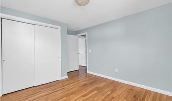 6 Acre Ave, Barrington, RI 02806