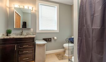 12 Laurence Way, Falmouth, ME 04105