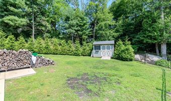 30 Warren Ave, Johnston, RI 02919
