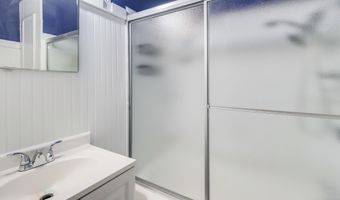 1054 Columbus St, Biloxi, MS 39530