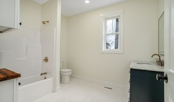 74 Lakeshore Dr, Ashburnham, MA 01430