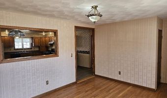 713 Mcgrath Pond Rd, Belgrade, ME 04917
