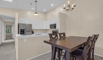 66 Iroquois Dr 24, Absecon, NJ 08201