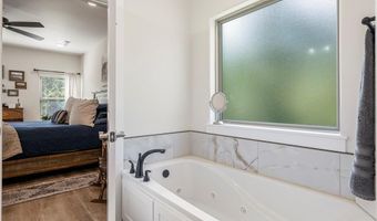 2 Islay Ln, Bella Vista, AR 72715