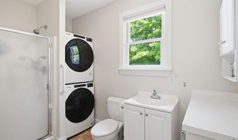 207 Dodge St, Beverly, MA 01915