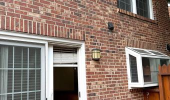 2438 S WALTER REED Dr S E, Arlington, VA 22206