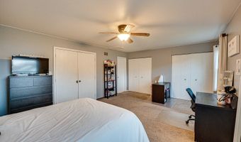 1715 Riverwood Dr, Algonquin, IL 60102