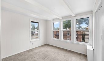 86 W Main St, Bergenfield, NJ 07621