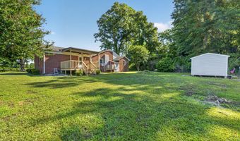 2489 Pocosin Rd, Ayden, NC 28513