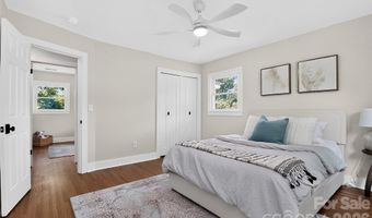 3617 Woodleaf Rd, Charlotte, NC 28205