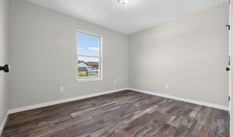 421 Beavertail Rd, Ash Grove, MO 65604