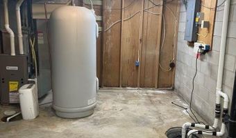 303 Lincoln Dr, Alcester, SD 57001