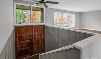 35 Fieldcrest Cir, Asheville, NC 28806