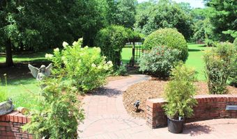 261 HILLDALE Rd, Anniston, AL 36207