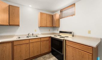 25876 481st Ave, Brandon, SD 57005