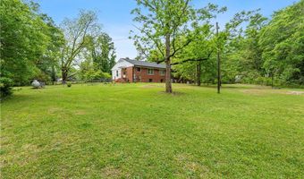 621 Bethesda Ave, Aberdeen, NC 28315