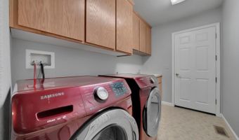 345 Live Oak Dr, Angels Camp, CA 95222