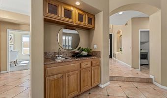 7520 E Toyon Ln, Anaheim, CA 92808
