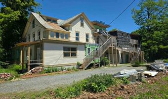 33 Oak St, Brattleboro, VT 05301