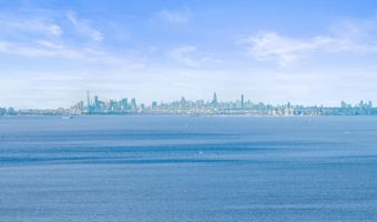 73 3rd Ave, Atlantic Highlands, NJ 07716