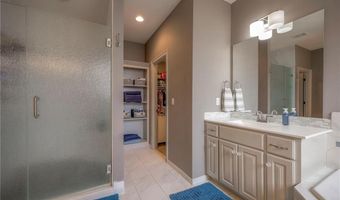 823 155th Cir, Basehor, KS 66007