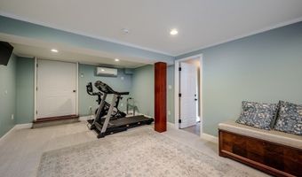 13 Lantern Ln, Billerica, MA 01821